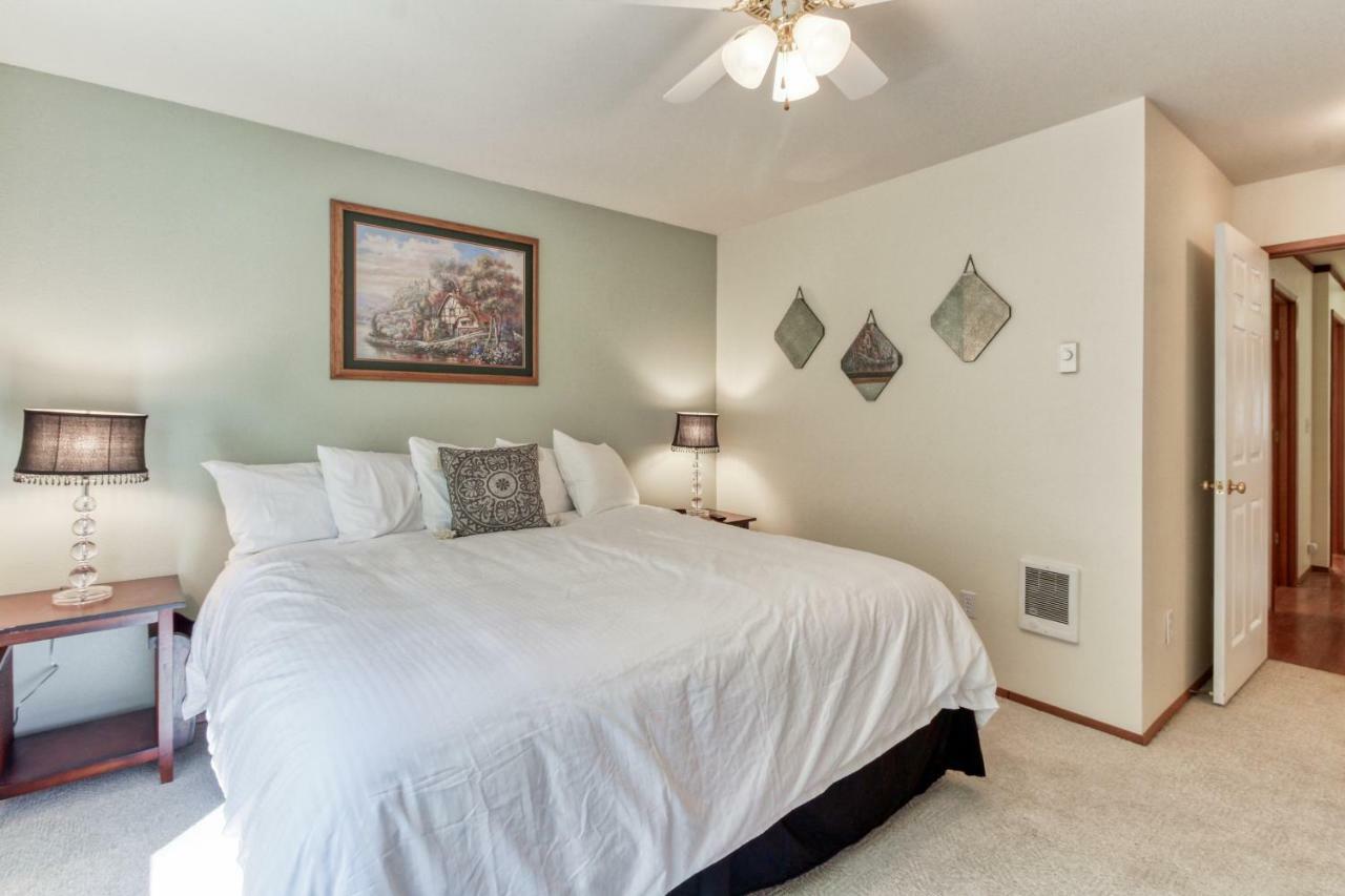 3 Bed 2 Bath Apartment In レブンワース エクステリア 写真